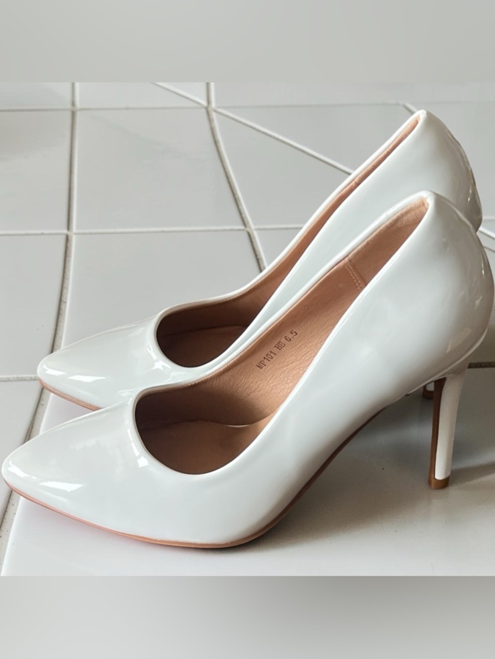 Idifu Classic White Patent Pointed-Toe Pumps - Women's Heels